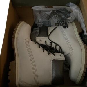 Timberland off white color with gun metal color deadstock
